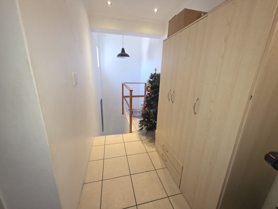 2 Bedroom Property for Sale in Bredasdorp Western Cape